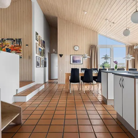 Cozy In Hjorring With Sauna Casa de Férias Hjørring